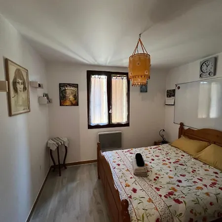 Willa La Maison De Claude Avec Terrasse Et Piscine Crest