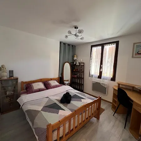La Maison De Claude Avec Terrasse Et Piscine