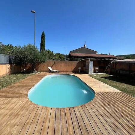 La Maison De Claude Avec Terrasse Et Piscine Crest